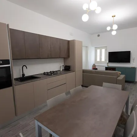 Casa Piccolomini Ascoli Piceno